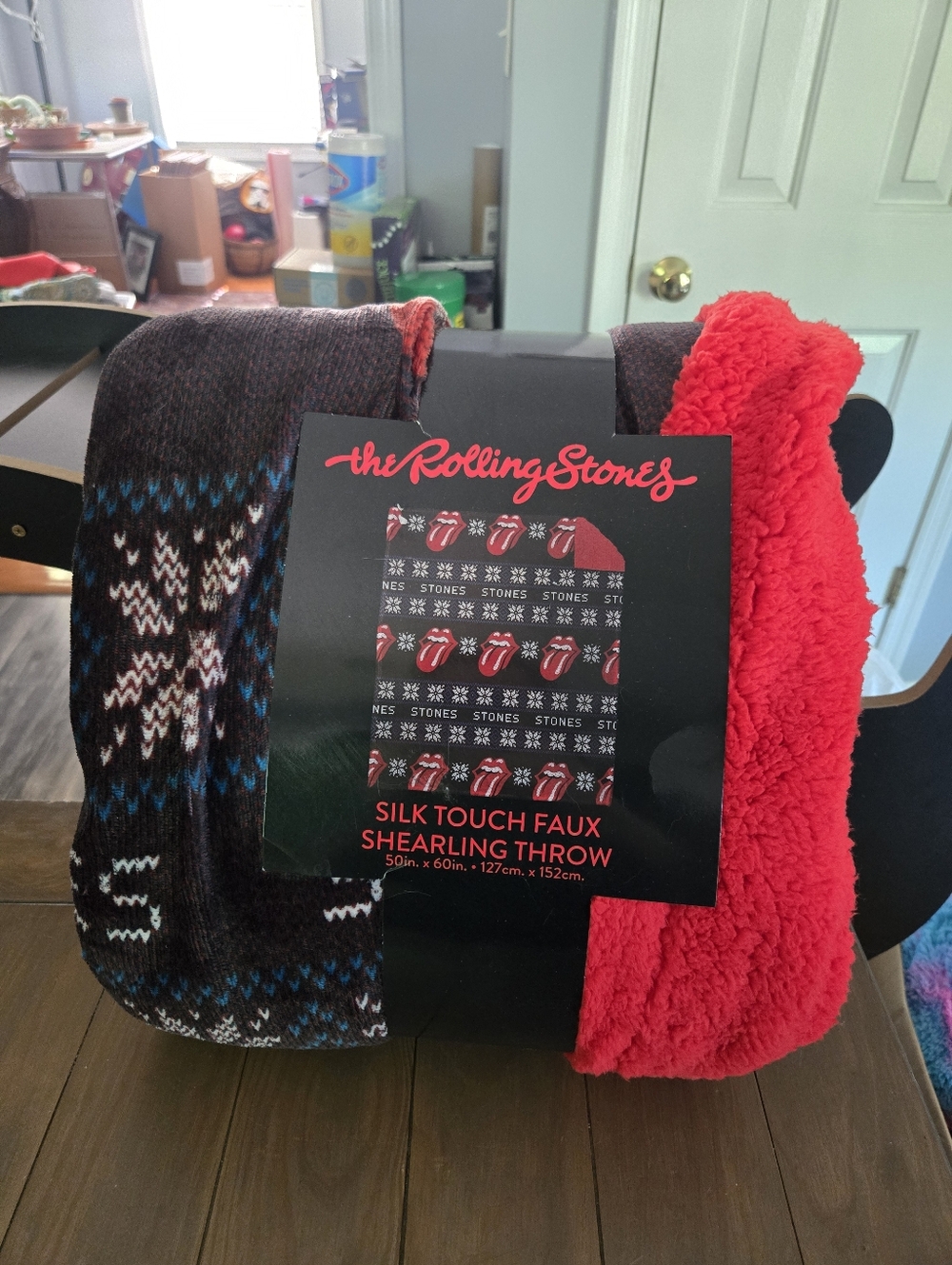 The Rolling Stones Silk Touch Faux Shearling Throw - Red & Black 50" X 60" New